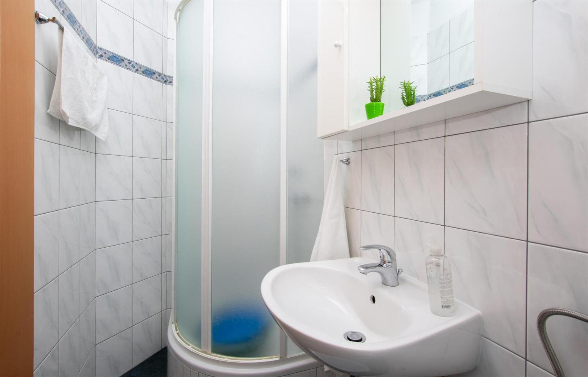 Apartment Zdravko 奥米什 外观 照片