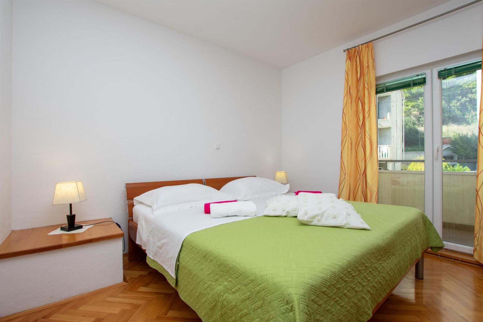 Apartment Zdravko 奥米什 外观 照片