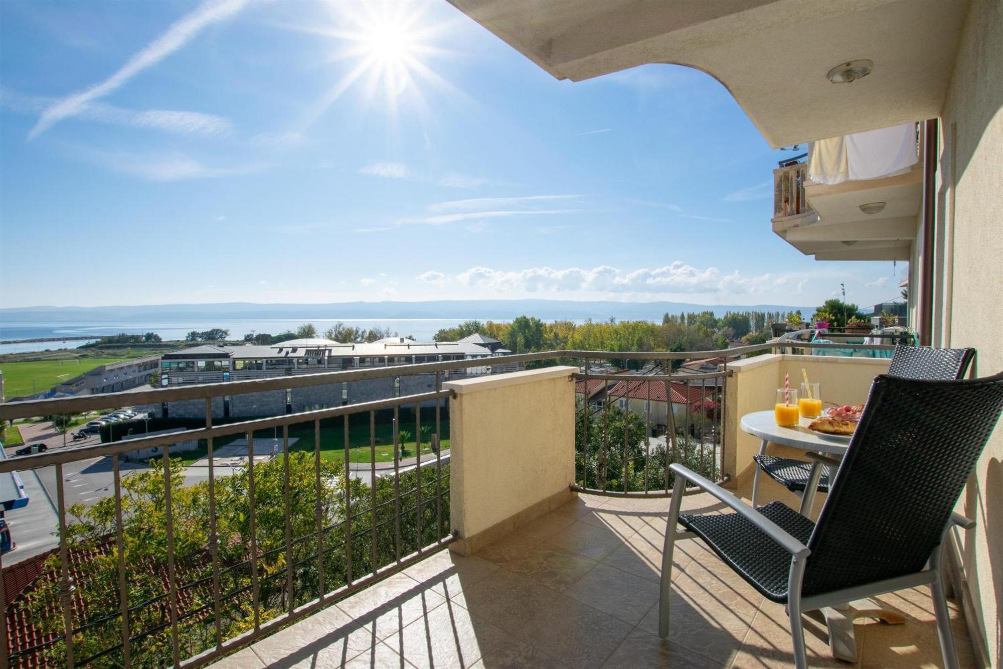 Apartment Zdravko 奥米什 外观 照片